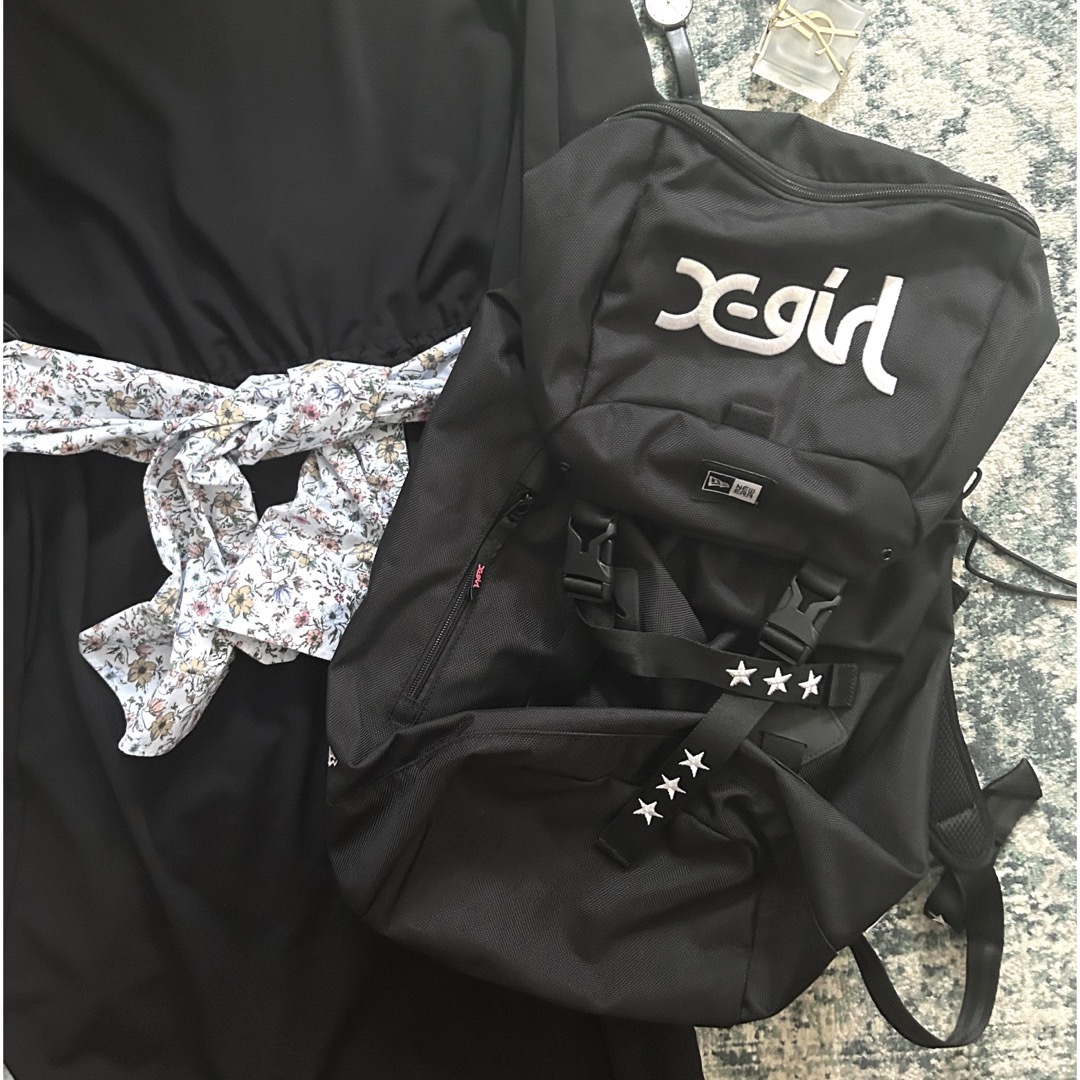【最終値下げ】x-girl リュック　バックパック　黒 レディースのバッグ(リュック/バックパック)の商品写真
