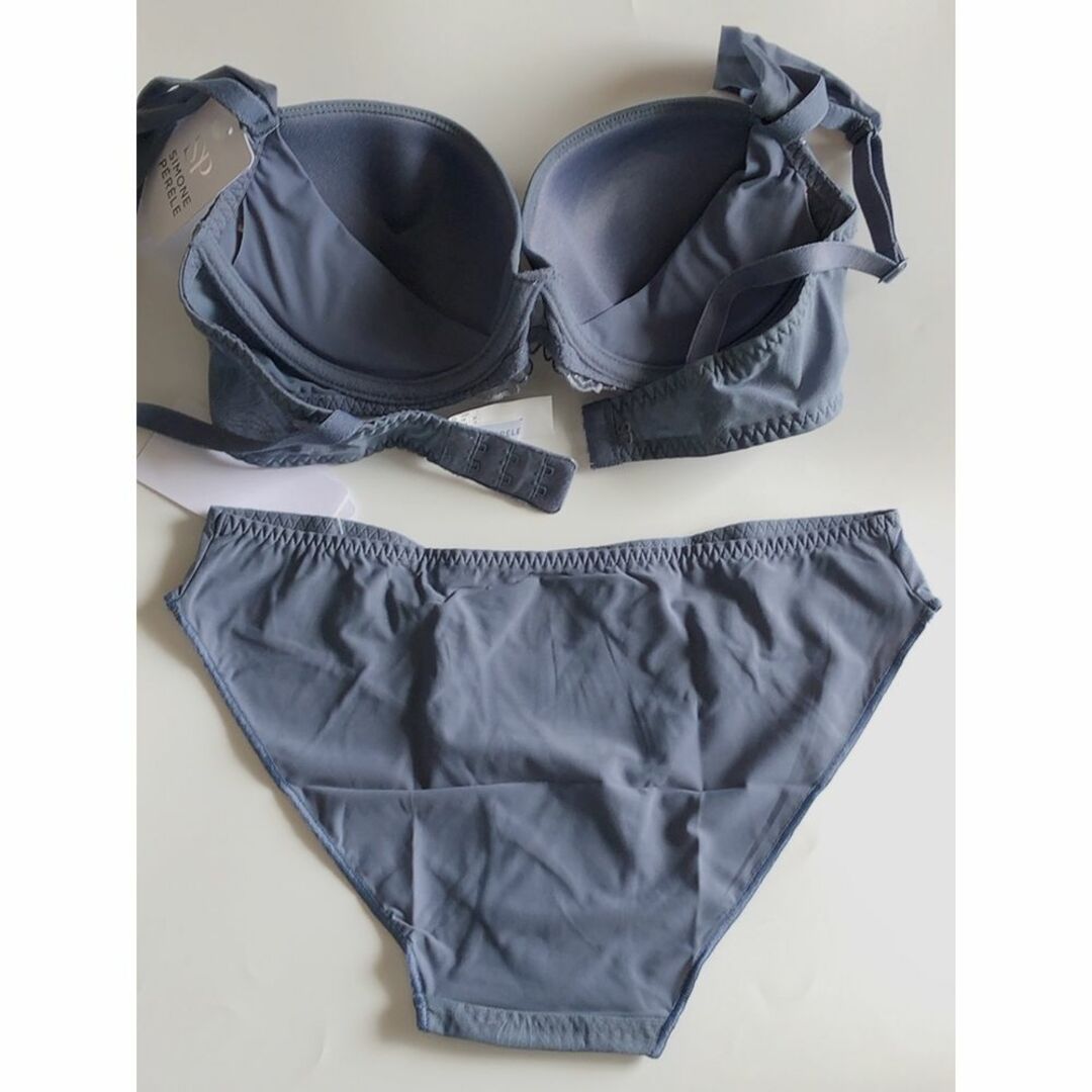 Simone Perele(シモーヌペレール)のD70+S☆Simone Perele　Boheme 　シモーヌ ペレールセット レディースの下着/アンダーウェア(ブラ&ショーツセット)の商品写真