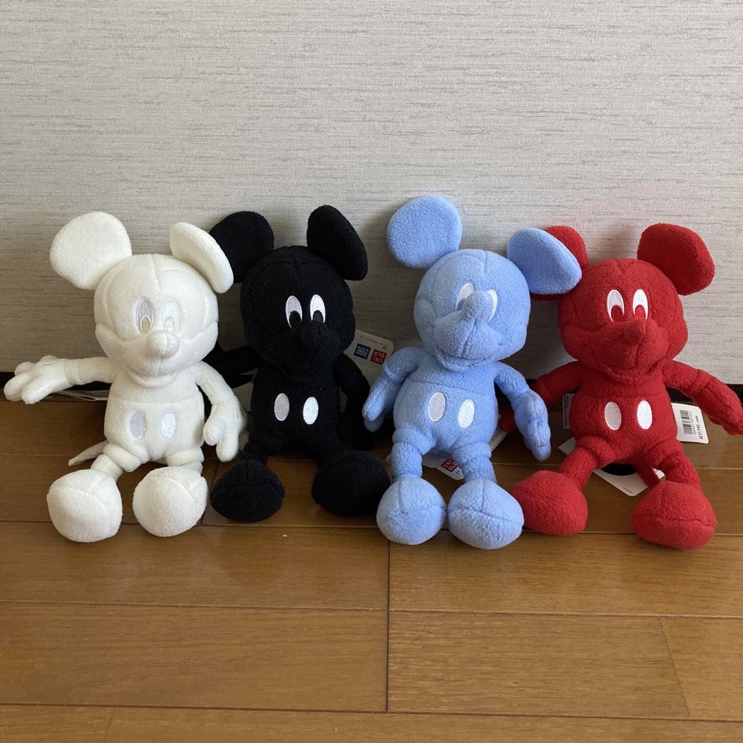 ユニクロ　ミッキーマウス　ぬいぐるみ エンタメ/ホビーのおもちゃ/ぬいぐるみ(キャラクターグッズ)の商品写真