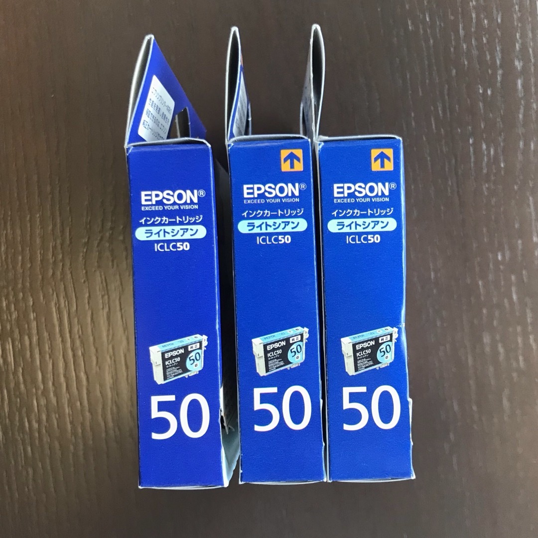 EPSON(エプソン)の★新品★未開封★エプソン純正インクカートリッジ ICLC50 ライトシアン インテリア/住まい/日用品のオフィス用品(OA機器)の商品写真