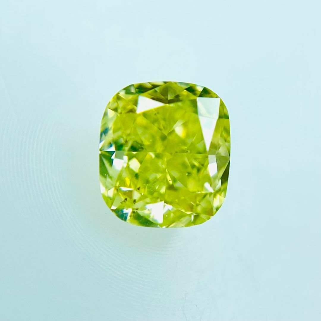 FANCY INTENSE GREEN YELLOW 0.267ct X レディースのアクセサリー(その他)の商品写真