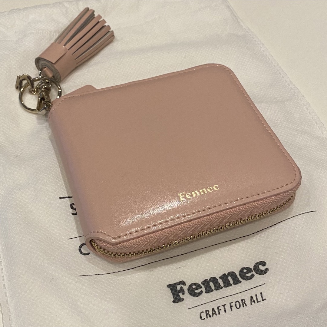 Fennec(フェネック)の【Fennec】タッセル付き二つ折り財布 メンズのファッション小物(折り財布)の商品写真