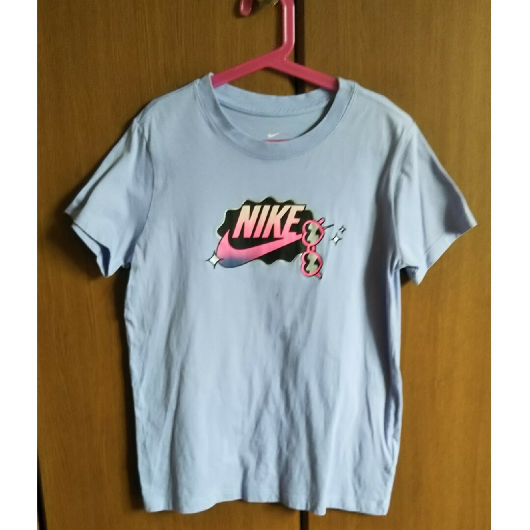 NIKE(ナイキ)のNIKE 半袖Tシャツ  キッズL 150～160cm キッズ/ベビー/マタニティのキッズ服女の子用(90cm~)(Tシャツ/カットソー)の商品写真