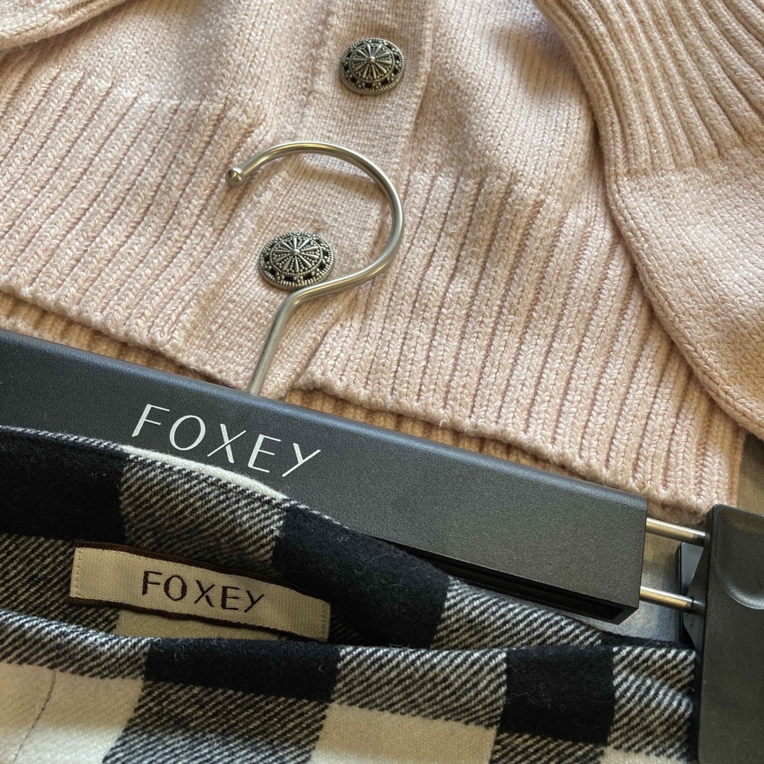 FOXEY(フォクシー)の美品　フォクシー秋冬の装い　エンジェルヘアコットン レディースのトップス(カーディガン)の商品写真