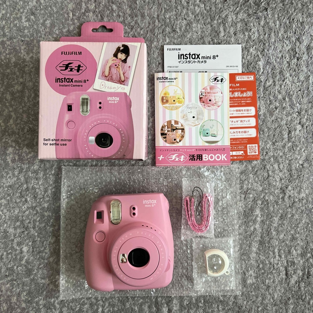 富士フイルム - チェキ instax mini8+ プラス ストロベリー ピンク