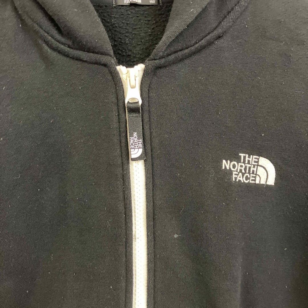 THE NORTH FACE(ザノースフェイス)の即決 THE NORTH FACE フルジップパーカー ブラック 150cm キッズ/ベビー/マタニティのキッズ服男の子用(90cm~)(ジャケット/上着)の商品写真