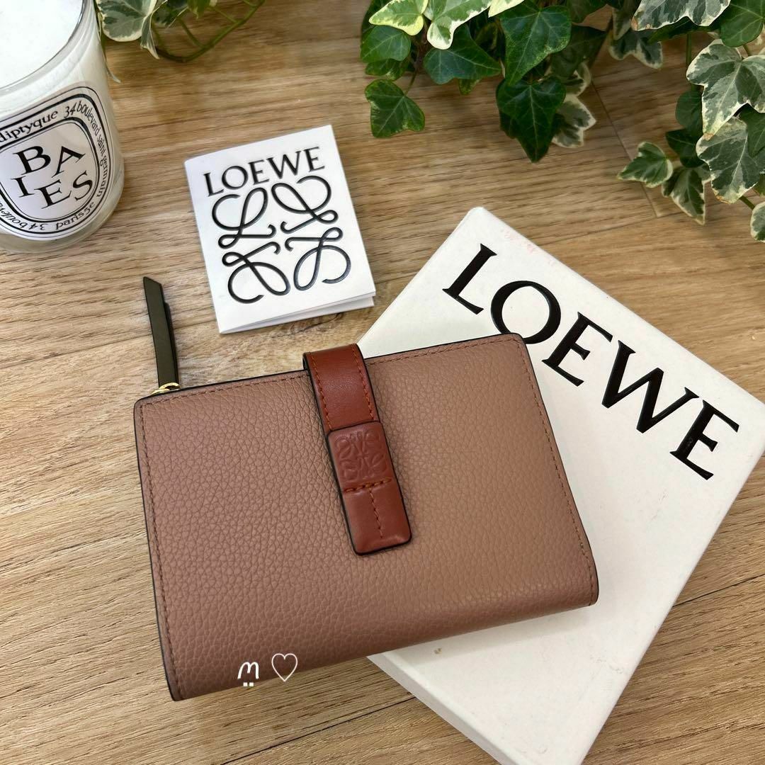 LOEWE - LOEWE ロエベ スリムジップバイフォールドウォレット 2つ折り