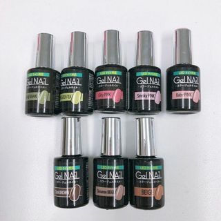 セリア(Seria)のセリア♡秋カラージェルネイル8まとめ売り♡カラーチャート付き♡100均ネイル♡(カラージェル)