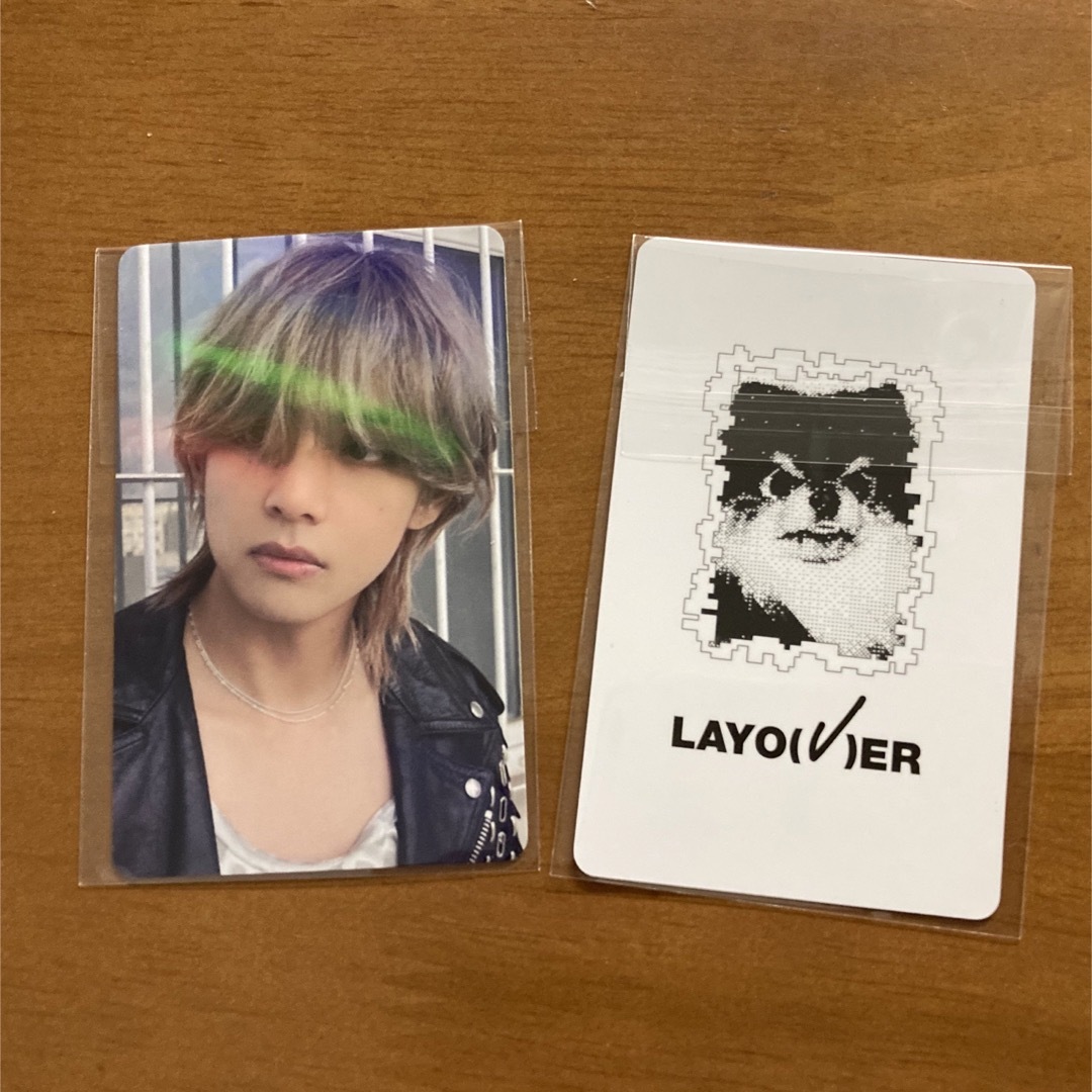 BTS V テテ アルバム「Layover」JPFC 特典 ホログラム トレカ | フリマアプリ ラクマ