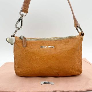 ミュウミュウ ミニバッグの通販 300点以上 | miumiuを買うならラクマ