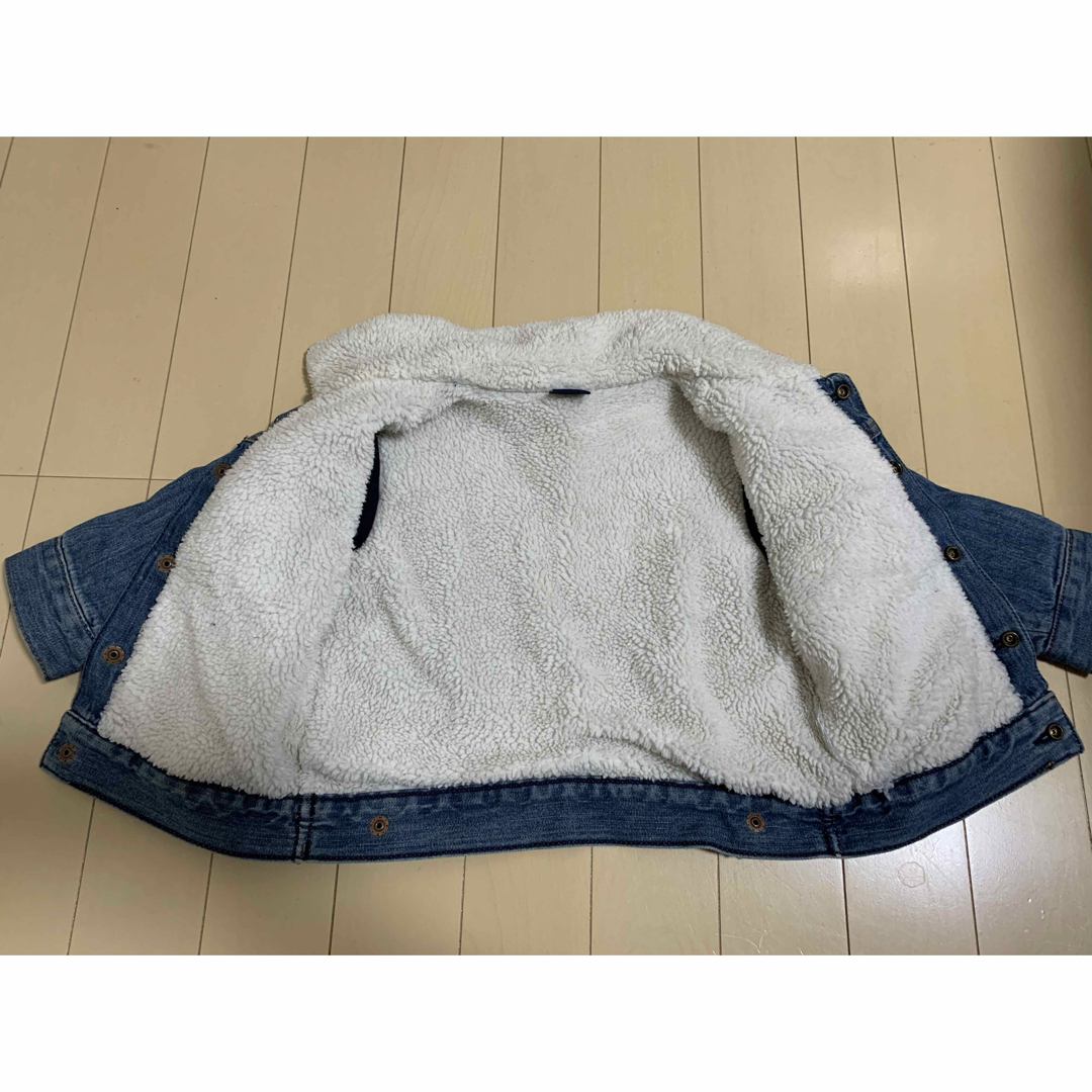 GAP Kids(ギャップキッズ)のGAP ボア デニム ジャケット アウター 90cm キッズ/ベビー/マタニティのキッズ服男の子用(90cm~)(ジャケット/上着)の商品写真