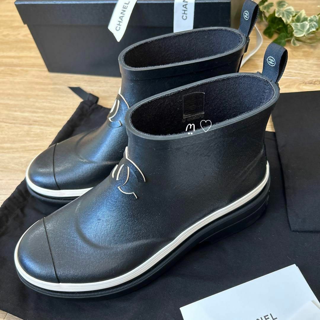 新作CHANELシャネル レインブーツ アンクルブーツ 38 ショート