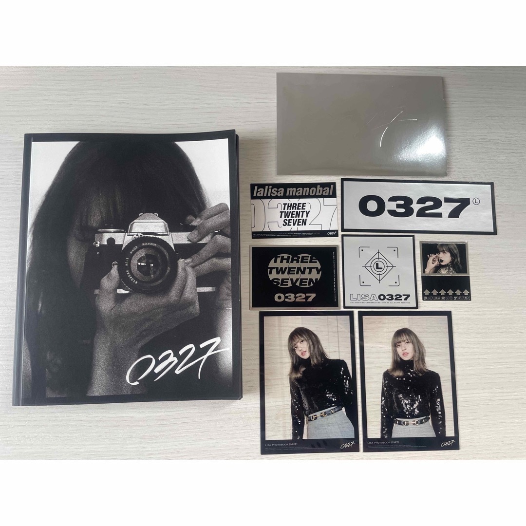 LISA PHOTOBOOK [0327]