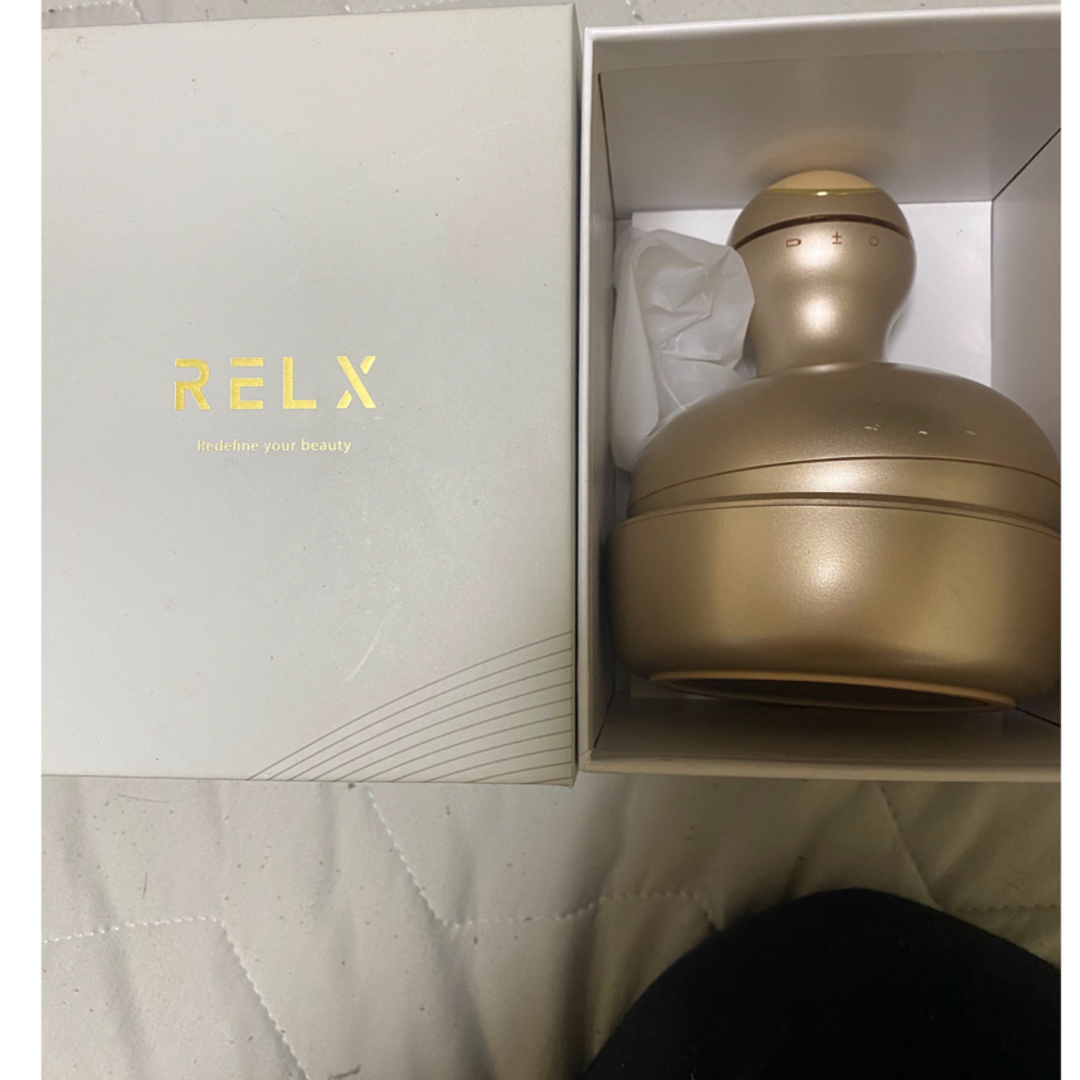RELX ヘッドスパ 電動頭皮ブラシ ゴールドの通販 by もぐたん's shop ...