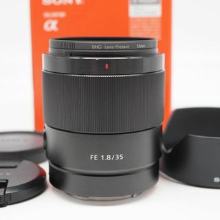 ほぼ新品未使用品（付属品傷あり）　SONY E35F1.8OSS