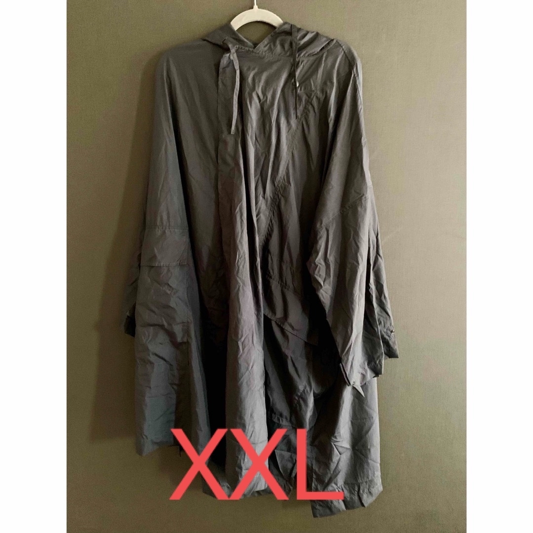 ユニクロU   ナイロンポンチョ　XXL   08 DARK GRAY