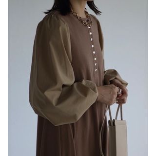 ap retro  one-piece brown タグ付き(ロングワンピース/マキシワンピース)