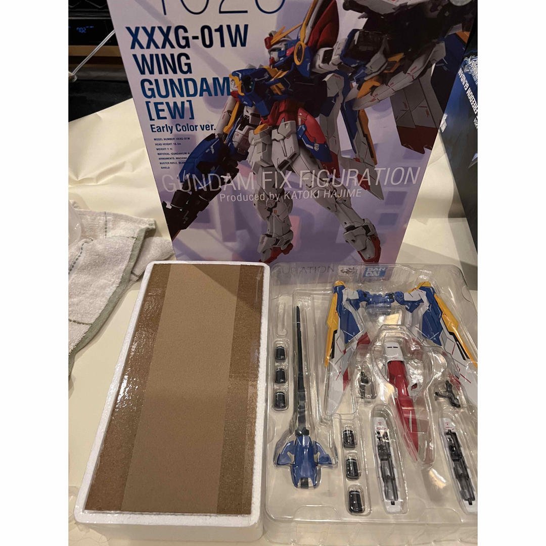 BANDAI(バンダイ)のMETAL COMPOSITE ウイングガンダムEarly Color ver. ハンドメイドのおもちゃ(フィギュア)の商品写真