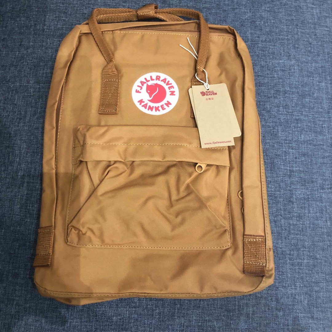 FJALLRAVEN KANKEN(フェールラーベンカンケン)の新品 フェールラーベンカンケン ブラウン　16L リュック レディースのバッグ(リュック/バックパック)の商品写真