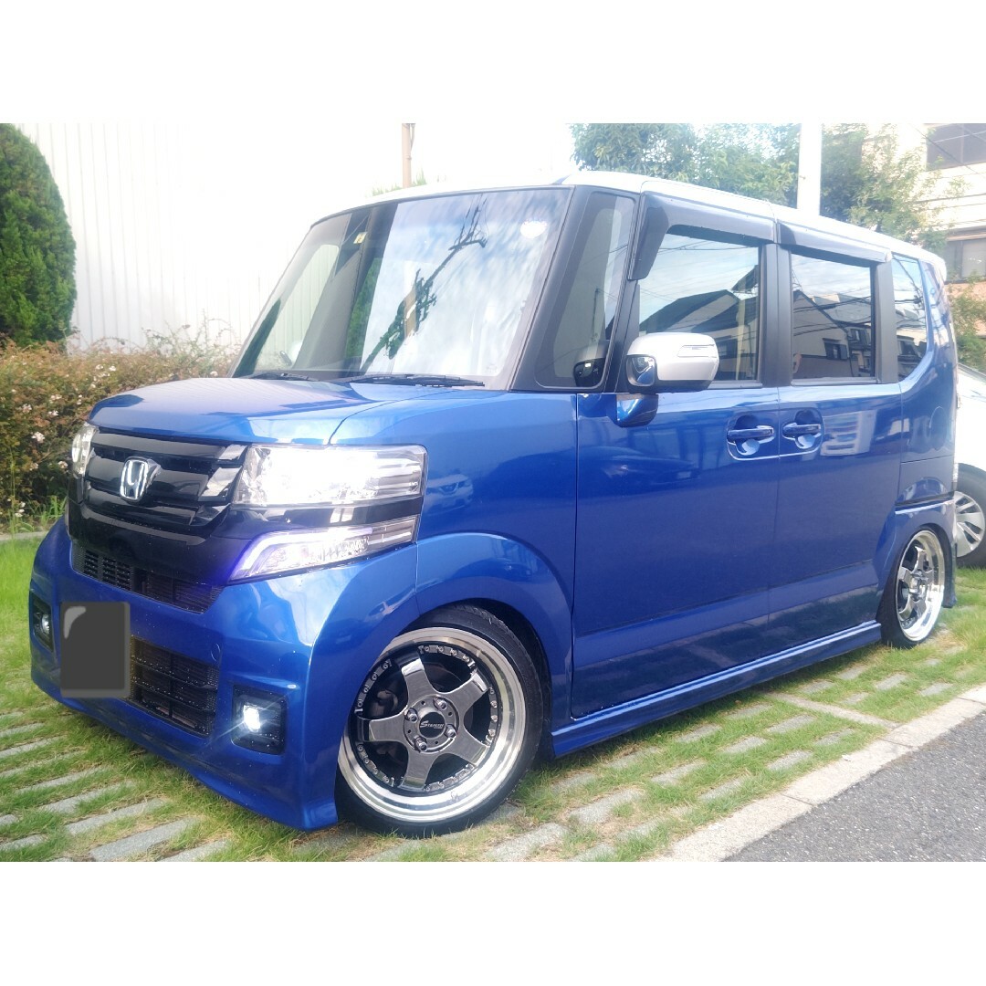 ホンダ(ホンダ)の後期最終ペタペタ仕様★27年ターボ50500km★検6年8月N-box+カスタム 自動車/バイクの自動車(車体)の商品写真