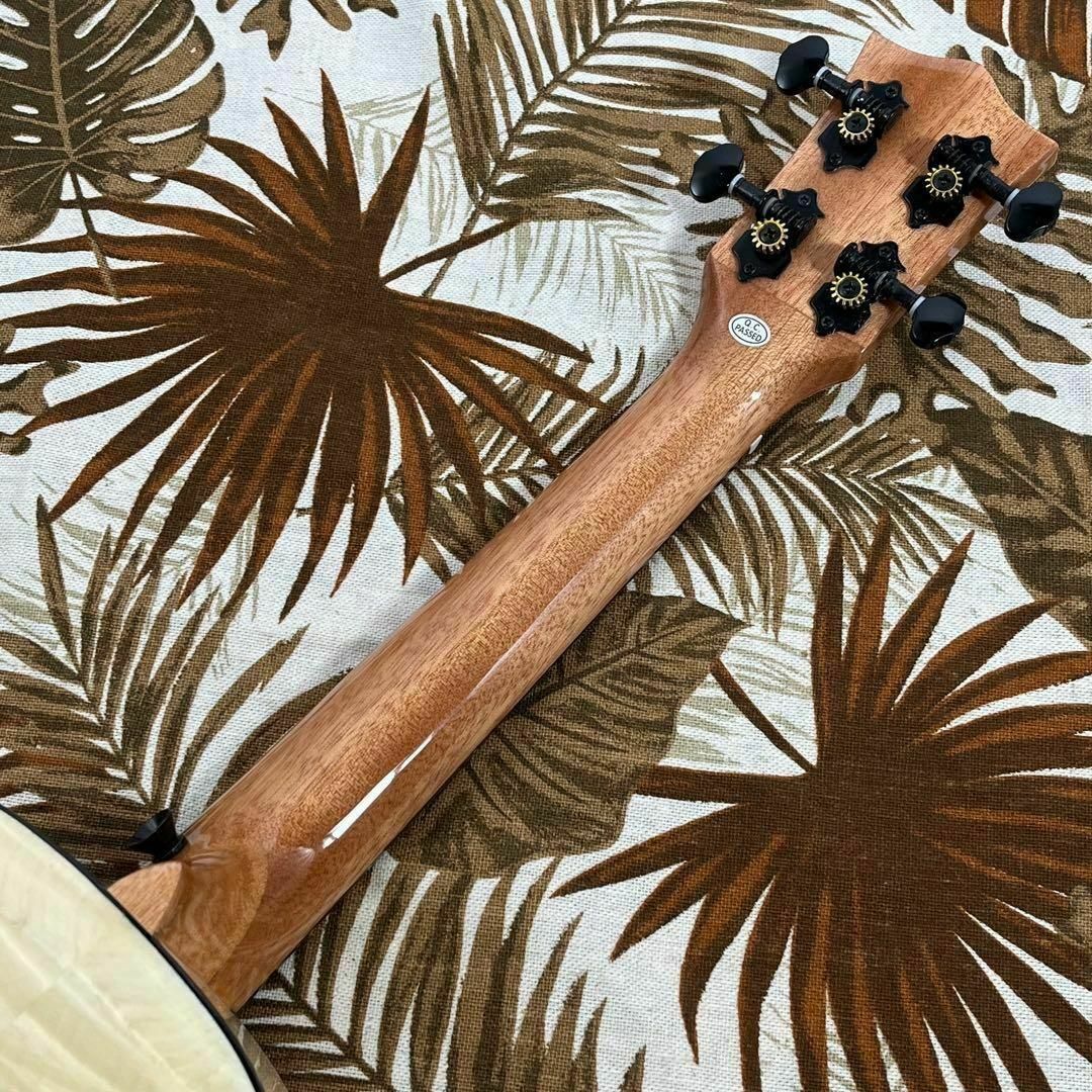 【Acoway ukulele】カナダ産フレイムメイプルのエレキ・ウクレレ 6