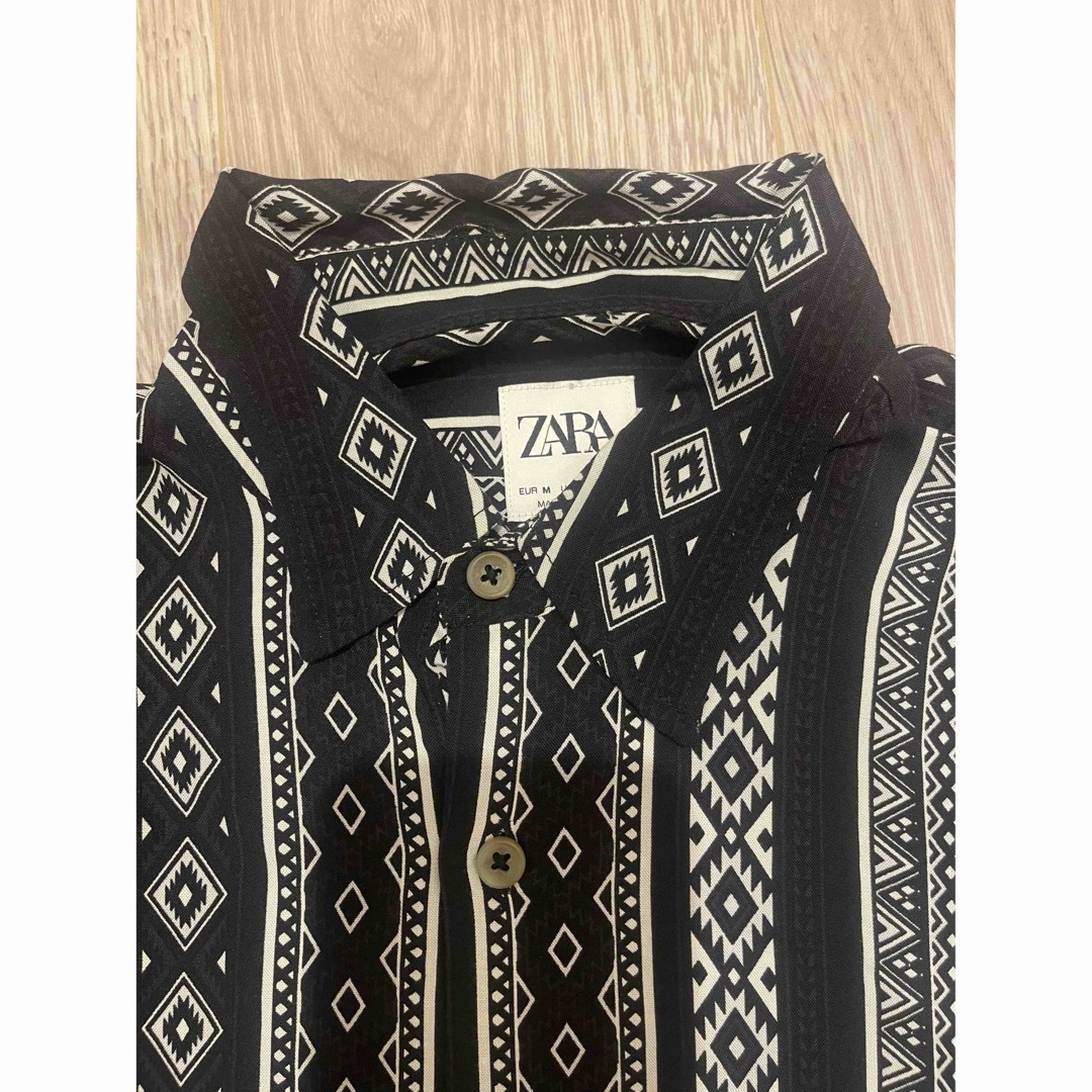 ZARA メンズ　半袖　シャツ　柄物　白黒　モノトーン　ジオメトリック柄