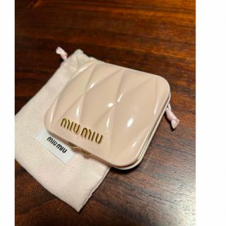 ミュウミュウ インスタの通販 63点 | miumiuを買うならラクマ