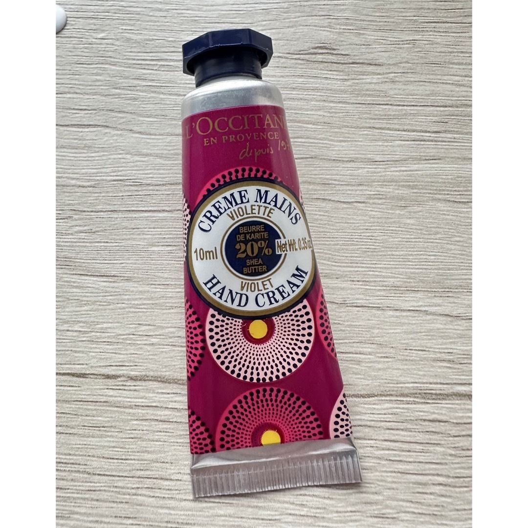 L'OCCITANE(ロクシタン)の⚠️近日削除⚠️【L'OCCITANE】　ヴァイオレットブーケシア10ml コスメ/美容のボディケア(ハンドクリーム)の商品写真