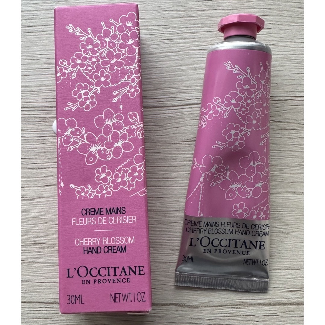 L'OCCITANE(ロクシタン)の⚠️近日削除【L'OCCITANE】チェリーブロッサム　ハンドクリーム 30ml コスメ/美容のボディケア(ハンドクリーム)の商品写真