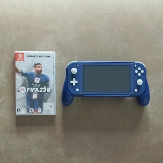 ニンテンドースイッチ(Nintendo Switch)のNintendo Switch Lite ブルー＆FIFA23(携帯用ゲーム機本体)