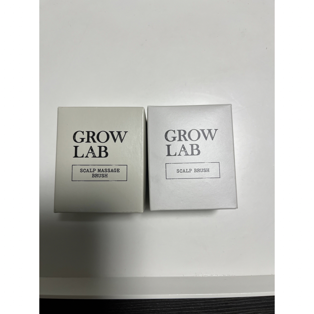 新品未使用　GROW LAB  グロウラボ　スカルプブラシ 2個 コスメ/美容のヘアケア/スタイリング(スカルプケア)の商品写真