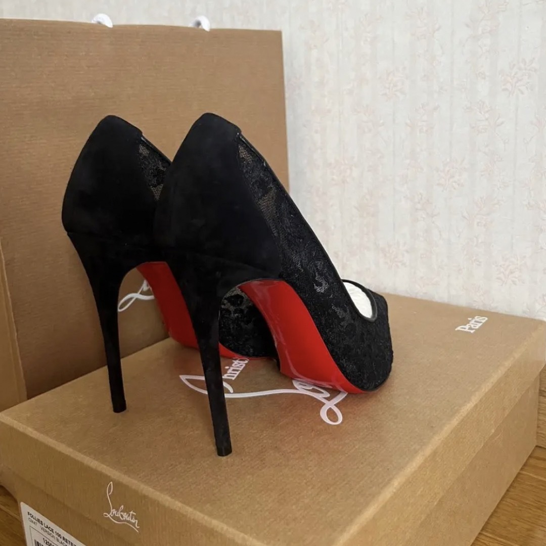 Christian Louboutin(クリスチャンルブタン)の1万円お値下げ！新品 クリスチャンルブタン ヒール ブラックレースパンプス レディースの靴/シューズ(ハイヒール/パンプス)の商品写真