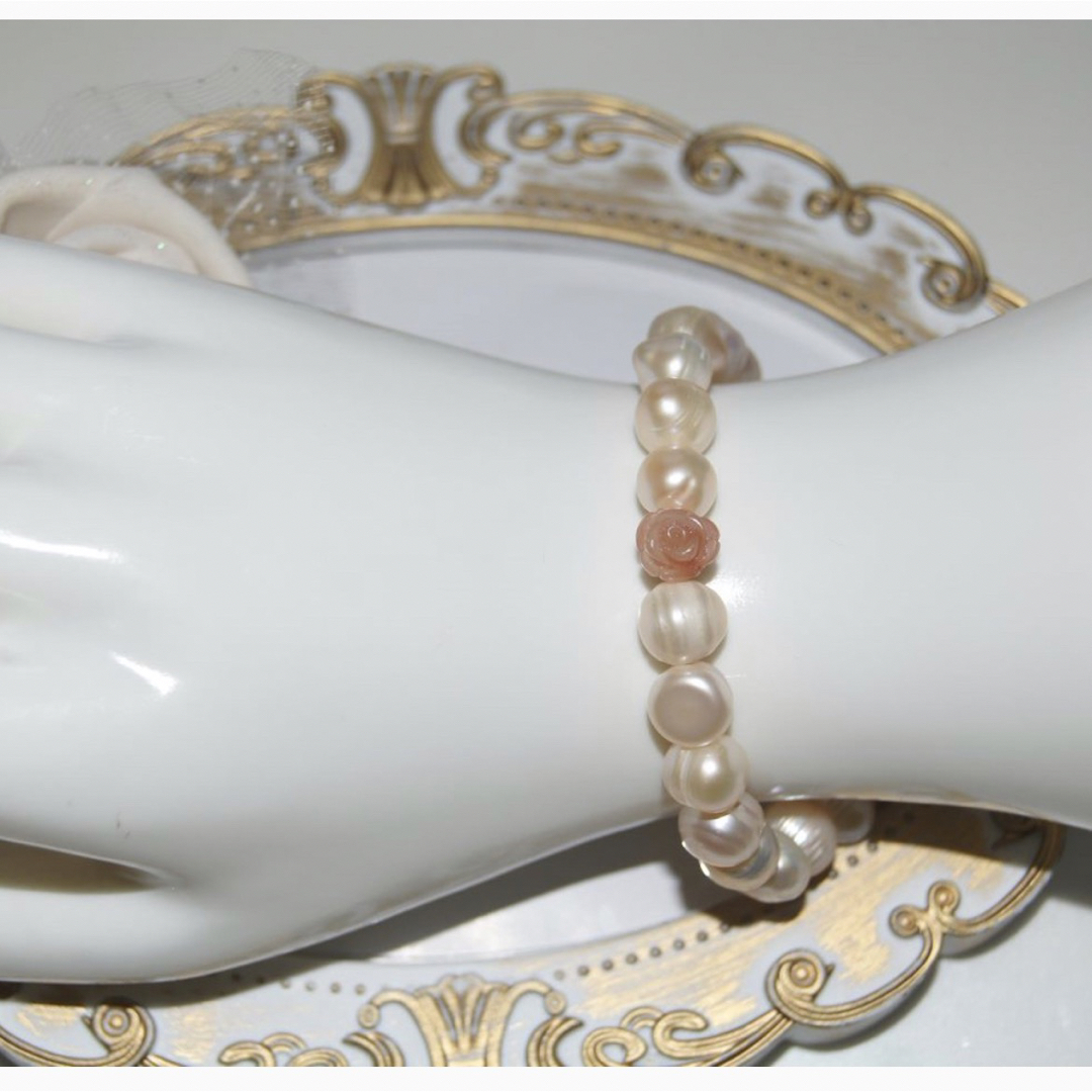 本真珠　淡水パール　人工石バラ　ブレスレット ハンドメイドのアクセサリー(ブレスレット/バングル)の商品写真
