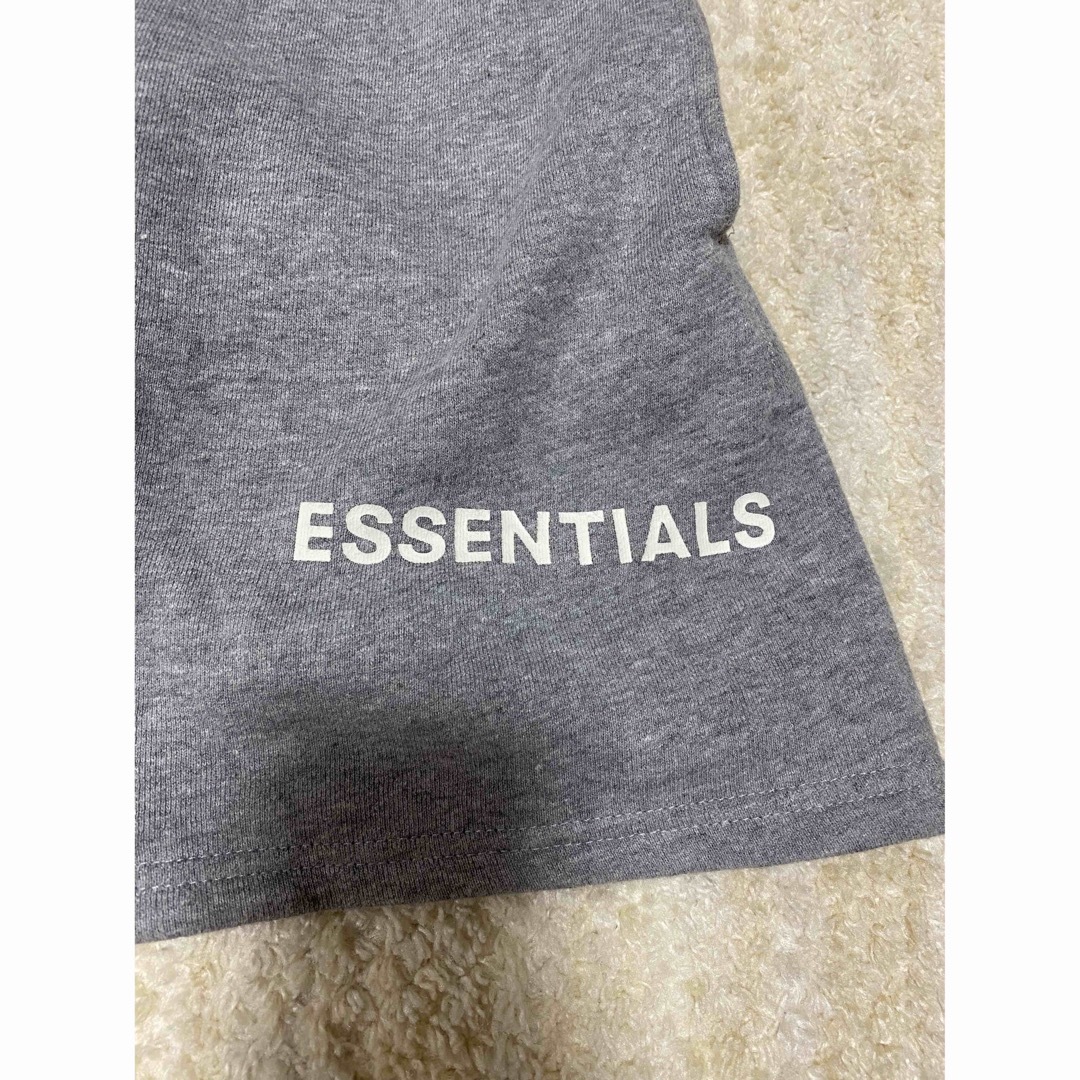 Essential(エッセンシャル)のFOG Essentials スウェットショートパンツ 初期 メンズのパンツ(ショートパンツ)の商品写真