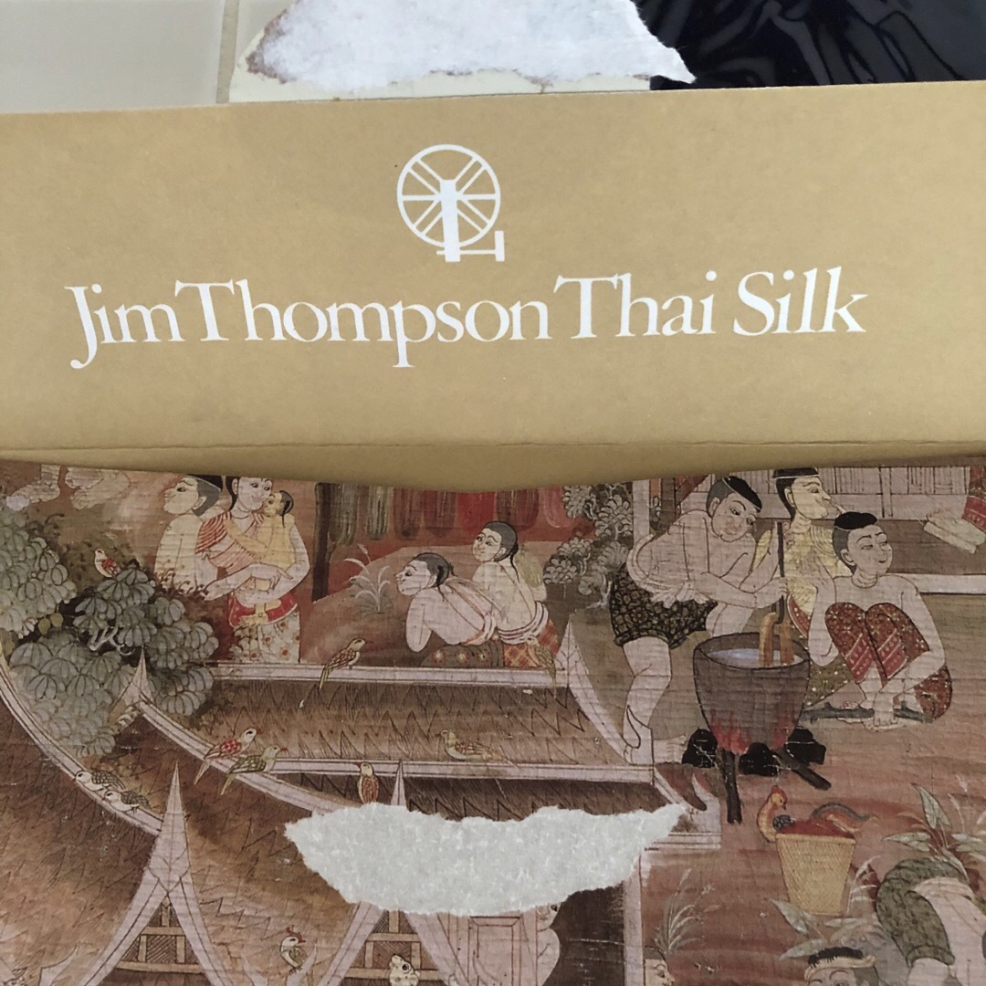 Jim Thompson(ジムトンプソン)のタイシルク　ジムトンプソン　ハンカチ レディースのファッション小物(ハンカチ)の商品写真