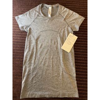 ルルレモン(lululemon)のlululemon(ルルレモン) Tシャツ(Tシャツ(半袖/袖なし))