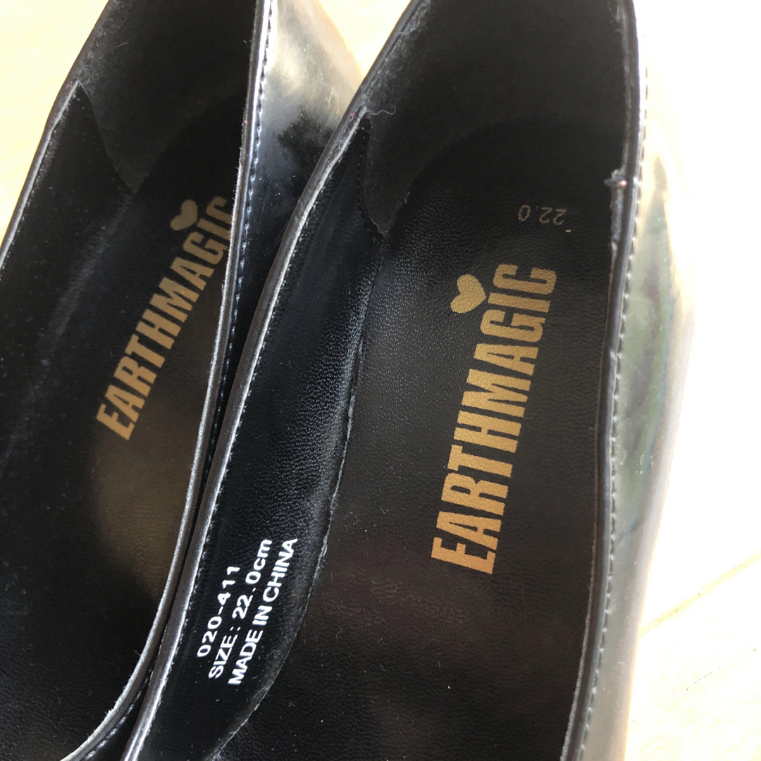 EARTHMAGIC(アースマジック)のアースマジック　黒　ヒール　お出掛け　靴　ハイヒール　女の子 キッズ/ベビー/マタニティのキッズ靴/シューズ(15cm~)(フォーマルシューズ)の商品写真