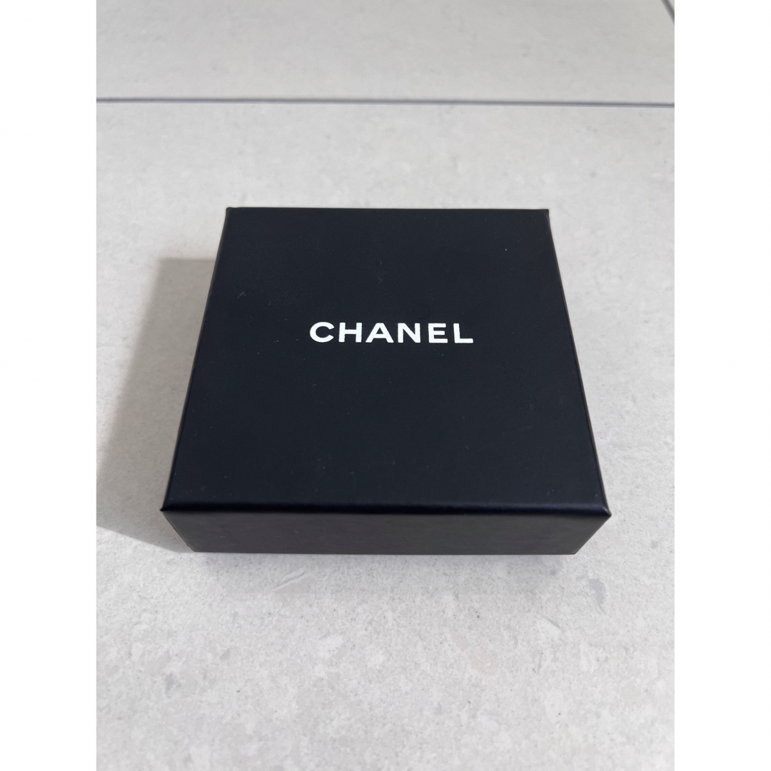 シャネル -CHANEL-  ココマーク ラインストーン ムーンブローチ 1