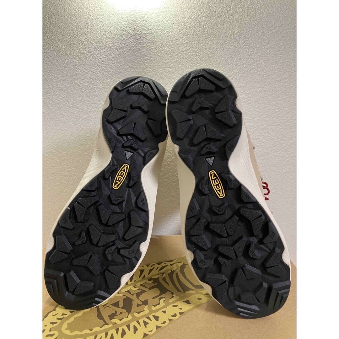 美品 KEEN ユニーク スニーク チャッカ ウォータープルーフ ブーツ25.5