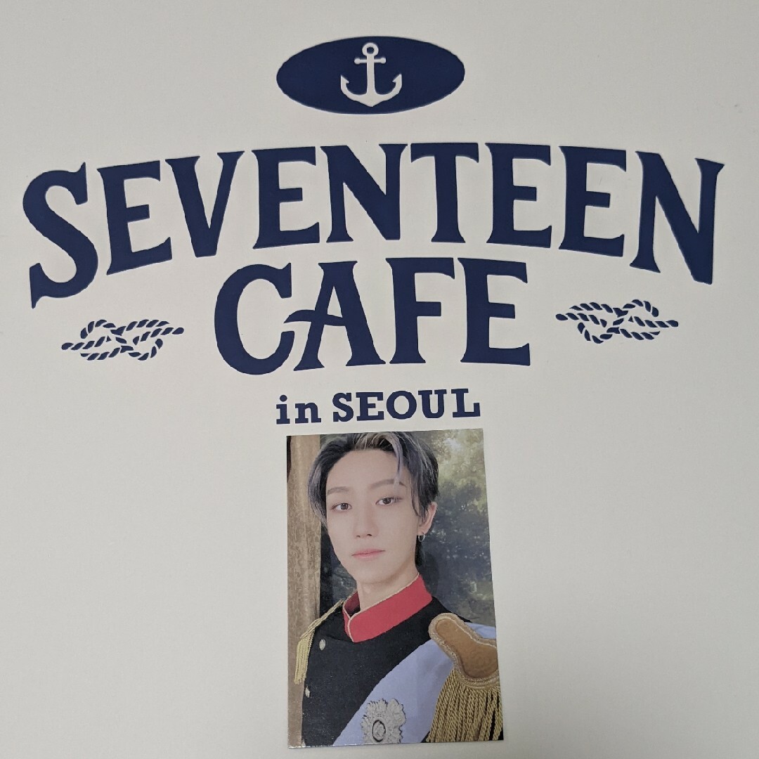 SEVENTEEN セブチ 軍服 トレカ ソウル カフェ