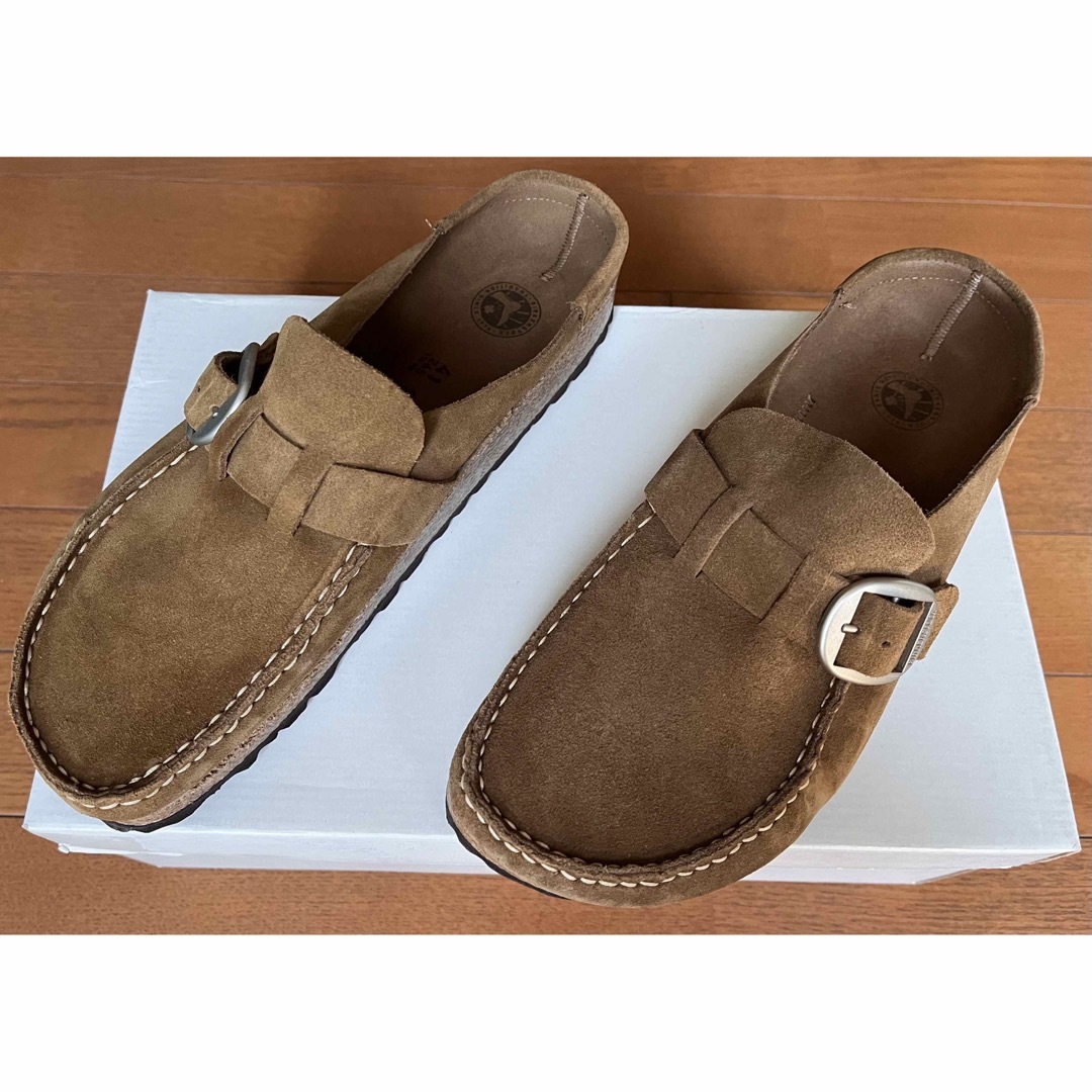 BIRKENSTOCK(ビルケンシュトック)の新品 BIRKENSTOCK  バックリー　レザー　サンダル41  26.5cm メンズの靴/シューズ(サンダル)の商品写真