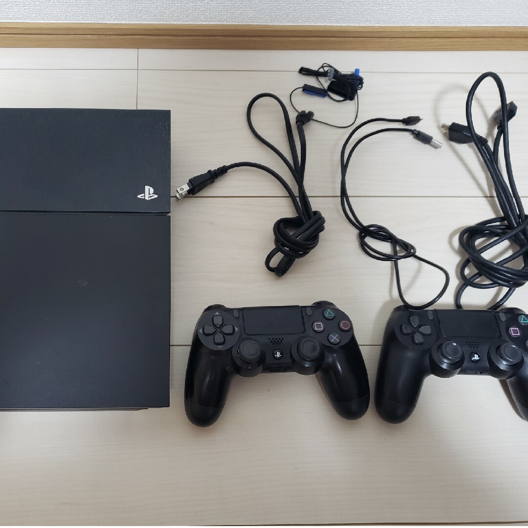 SONY PlayStation4 本体 CUH-1000AB01 ソフト2本