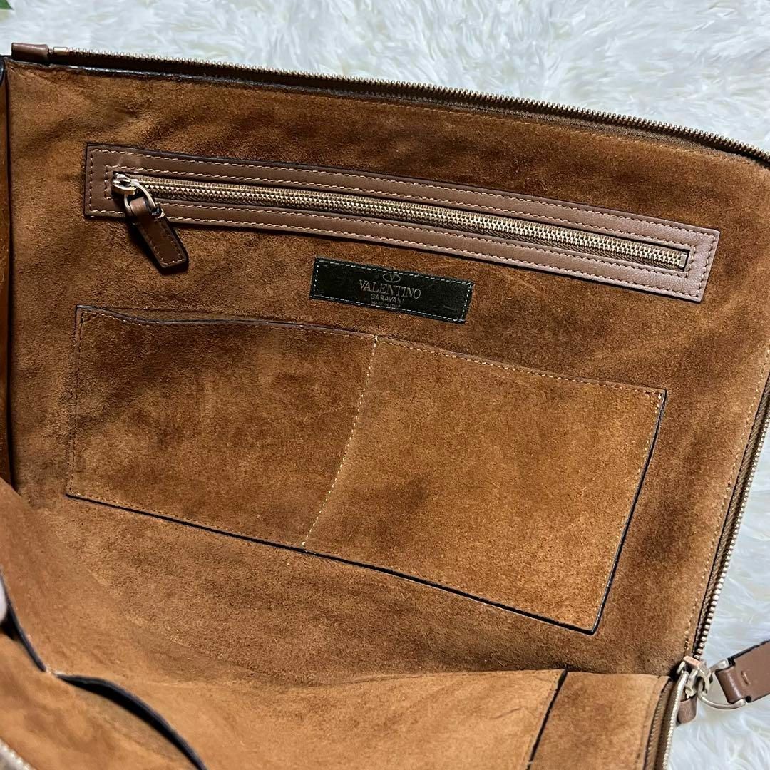 【幻の一品】バレンティノ 豹モチーフ 本革 セカンドバッグ パンサー スタッズ
