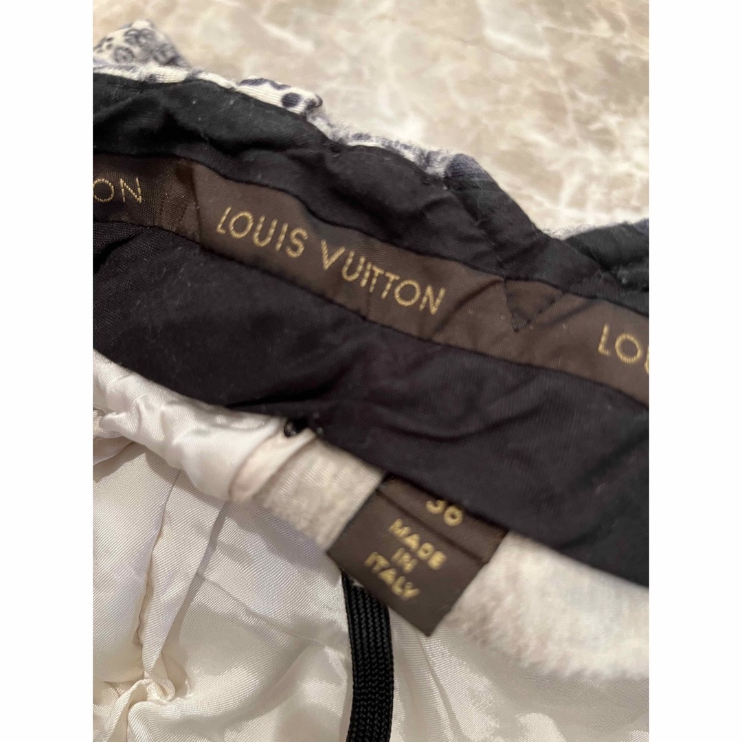 LOUIS VUITTON(ルイヴィトン)のLOUIS VUITTON 稀少モノグラムショートパンツプレゼント♡ レディースのパンツ(カジュアルパンツ)の商品写真