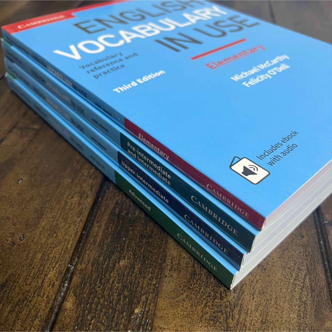 English Vocabulary In Use 4冊 全冊公式音源付 解答付 English Vocabulary In Use 4冊 全冊公式音源付 解答付