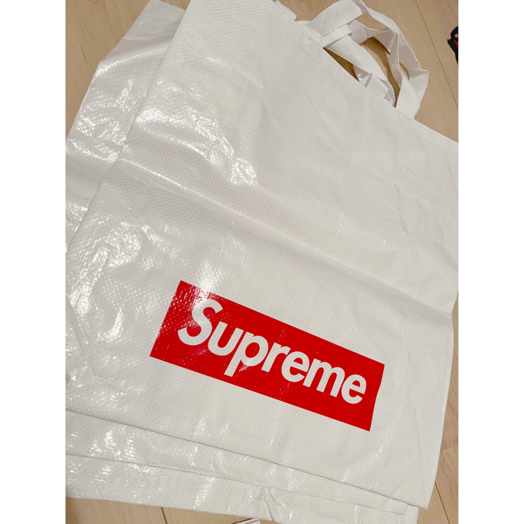 Supreme(シュプリーム)の【 Supreme Box Logo 】ショッパー(中) メンズのバッグ(エコバッグ)の商品写真