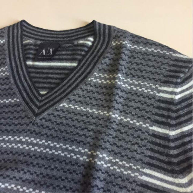 ARMANI EXCHANGE(アルマーニエクスチェンジ)の【新品】ARMANI EXCHANGE Vネック ニット柄 M レディースのトップス(ニット/セーター)の商品写真