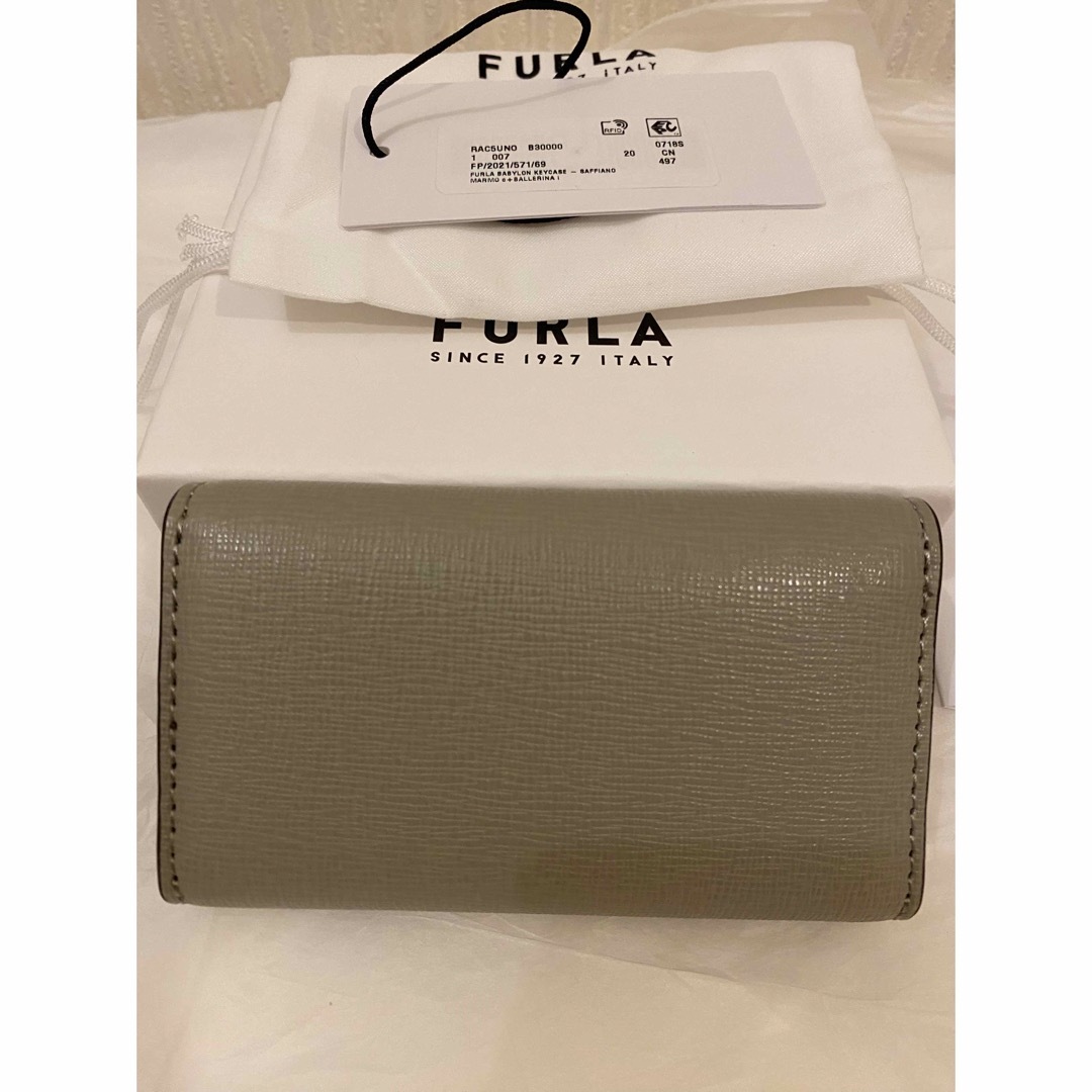 Furla(フルラ)のFURLAフルラ　 キーケース バビロン 4連キーリング BABYLON グレー レディースのファッション小物(キーケース)の商品写真