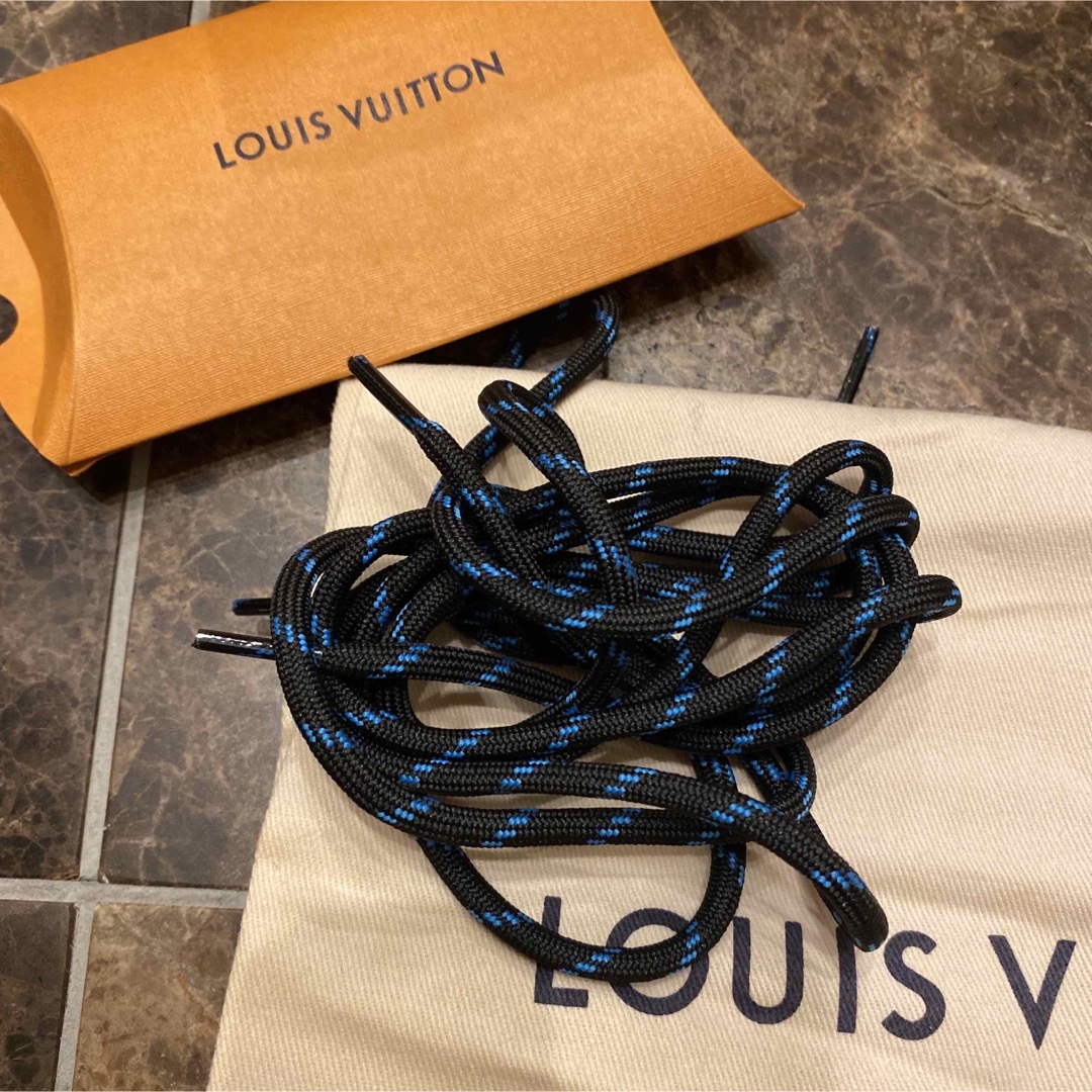 LOUIS VUITTON(ルイヴィトン)のルイヴィトンLOUIS VUITTONメンズスニーカーサイズ7ハーフ26.5cm メンズの靴/シューズ(スニーカー)の商品写真