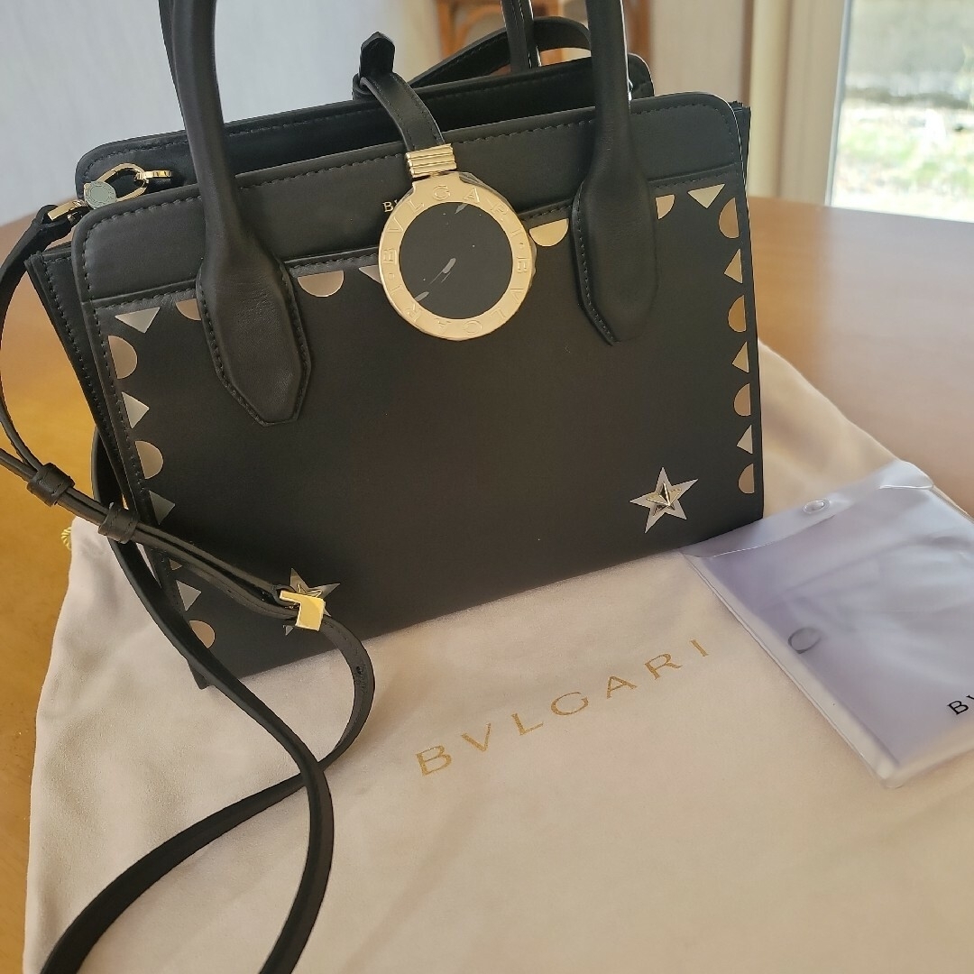 BVLGARI - ブルガリ 未使用 日本韓国限定商品 スター付レザー黒 BVLGARI - ブルガリ 未使用 日本韓国限定商品 スター付レザー黒